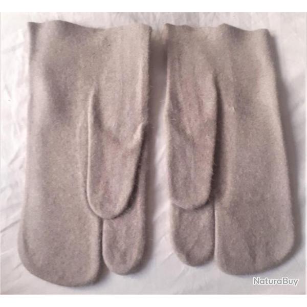 DE237710a Paire de sous gant deux doigts