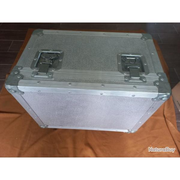 Flycase aluminium  rollerbox sur roulettes