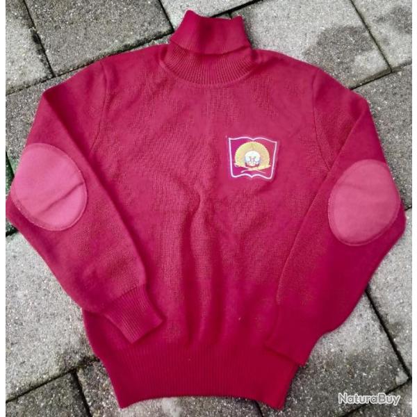 PULL �L�VE ACAD�MIE MILITAIRE RUSSE TAILLE 9-10 ans