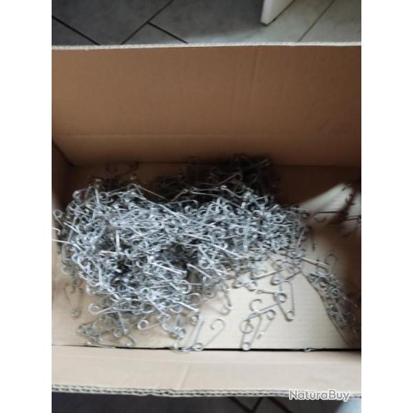 �pingles attache canard 45 e les 100 port compris