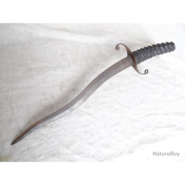 145) lot  rare �p�e  belle lame flamboyante