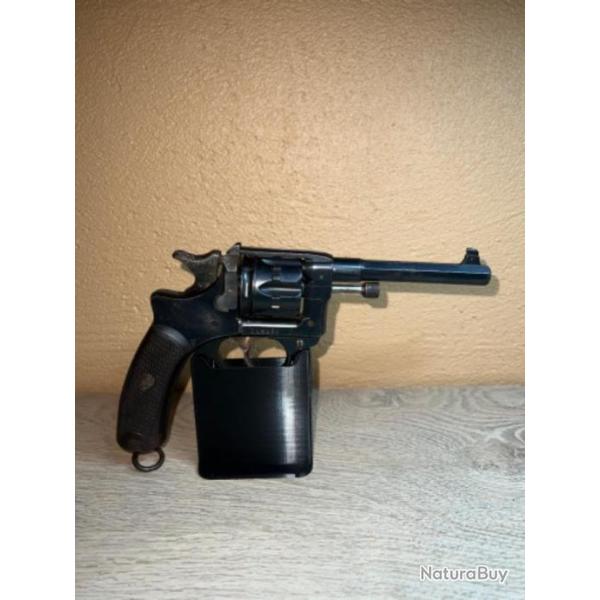 Support, pr�sentoir pour revolver 1892 civil et r�glementaire