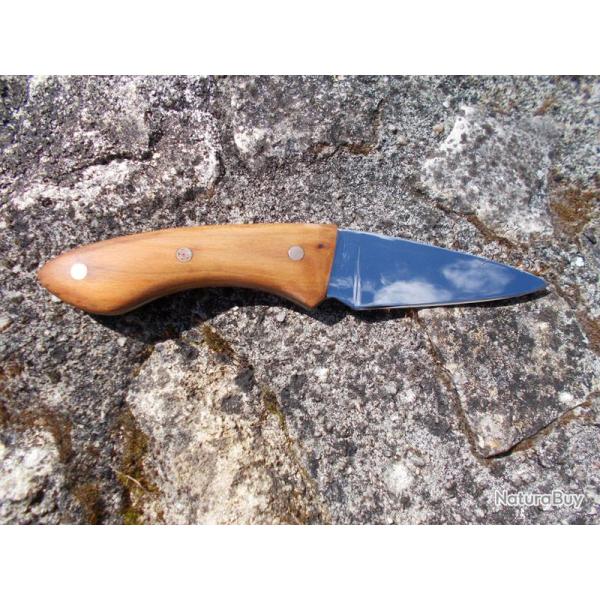 Couteau Le Garenne� fabrication artisanale acier XC75 10 cm de lame Manche en Teck