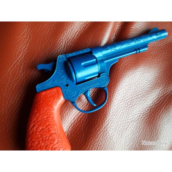 COLT peacemaker   la l�gende de l,Ouest Am�ricain JOUET COW BOY FAR WEST WESTERNS neuf + bo�te