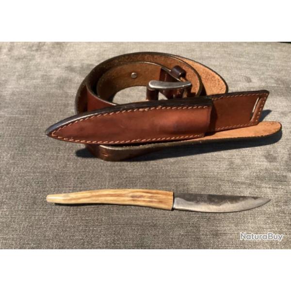 Couteau artisanal sign�, bois de cerf �tui port horizontal
