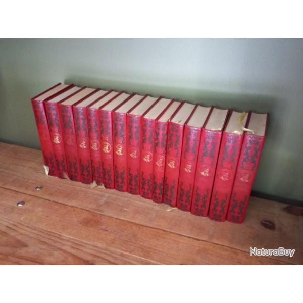 collection livre  "  LES OEUVRES DE JULES VERNES "   1970