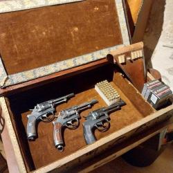 Ancien Coffret revolver