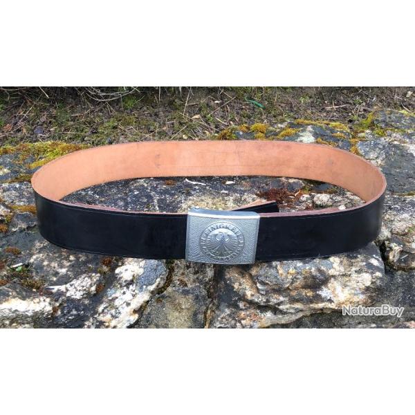 BOUCLE AVEC CEINTURON BUNDESWEHR ALLEMAGNE FEDERALE T 105