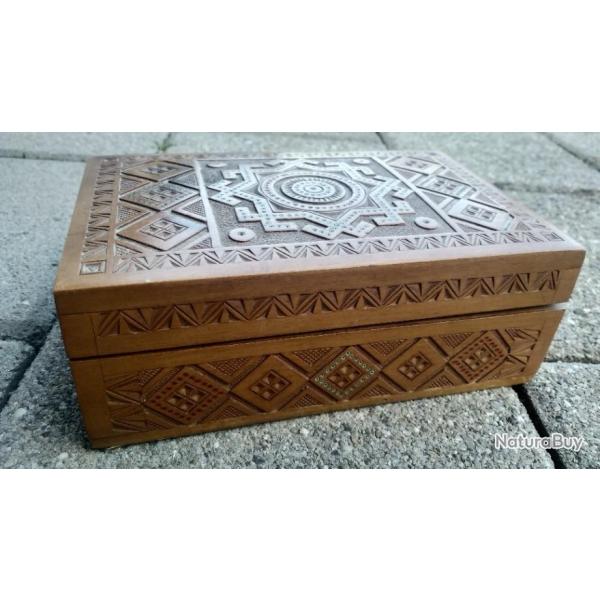 Bo�te � bijoux ancienne motifs ukrainiens URSS CCCP