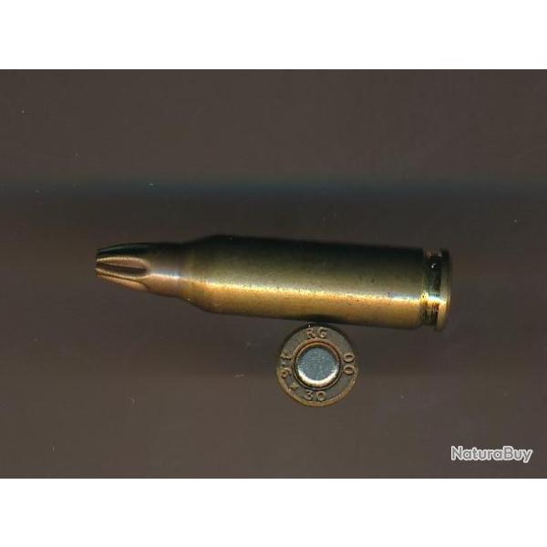 (10984) UNE CARTOUCHE militaire  calibre 4,6x30 HK fab. GB  A BLANC  FEUILLETTE de 2000