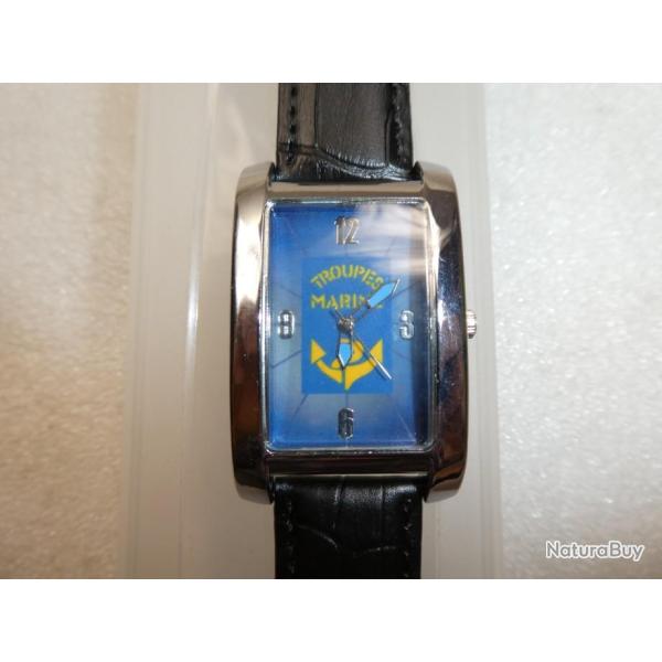 montre + lampe porte cl�s