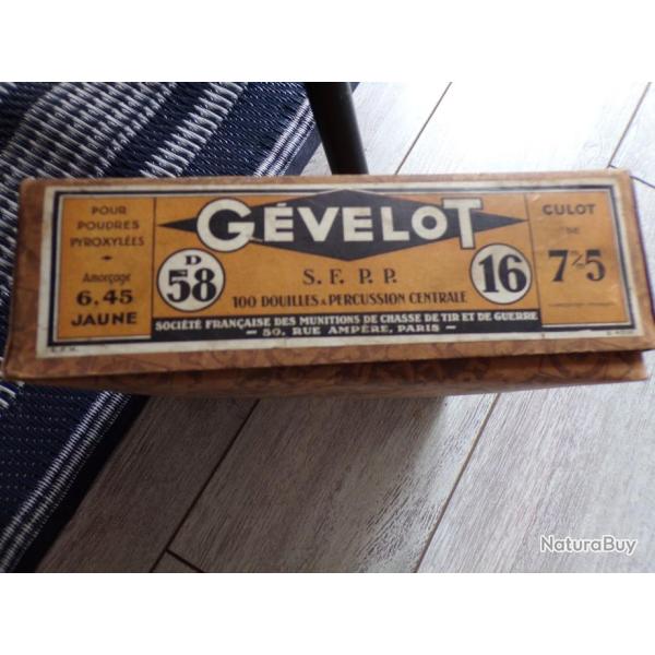 Un lot de douilles anciennes calibre 16 en carton