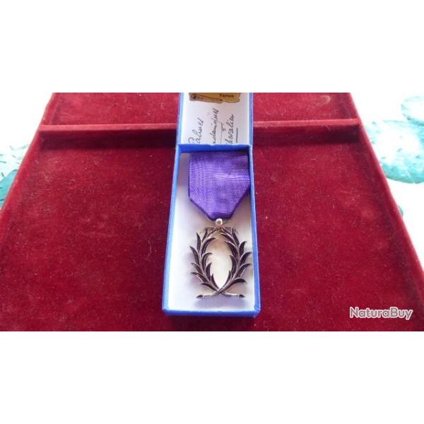 MEDAILLE CHEVALLIER DES PALMES ACADEMIQUES