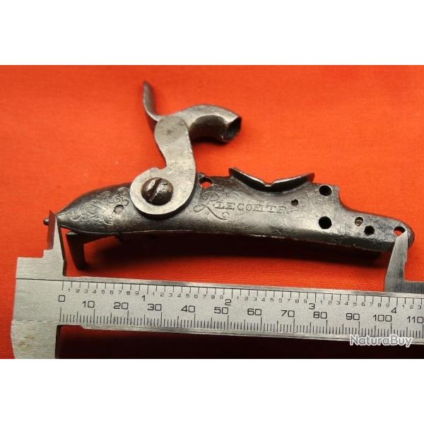 PL36 (Platine � percussion sign�e R Lecomte  pr� 18xx�m ) X