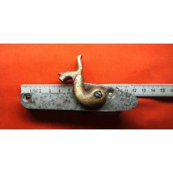PL62 ( Platine &agrave; percussion chien en laiton )