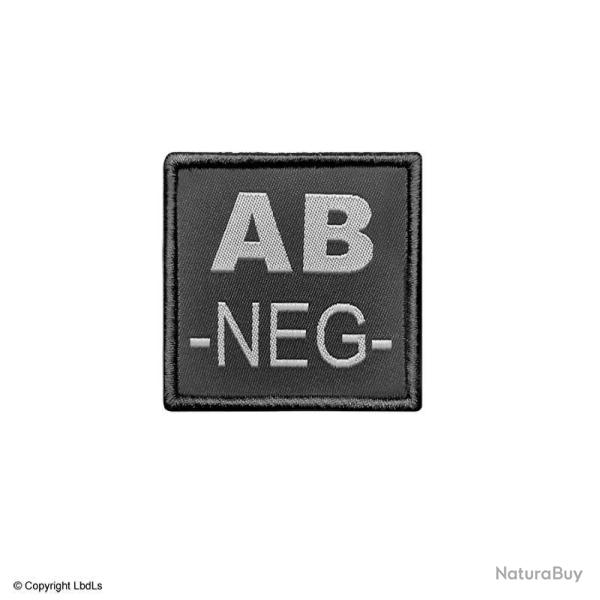 Groupe sanguin AB n�gatif brod� sur tissu noir