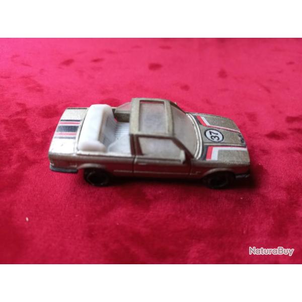 ancienne voiture miniature  1/60   " BMW  "  collector