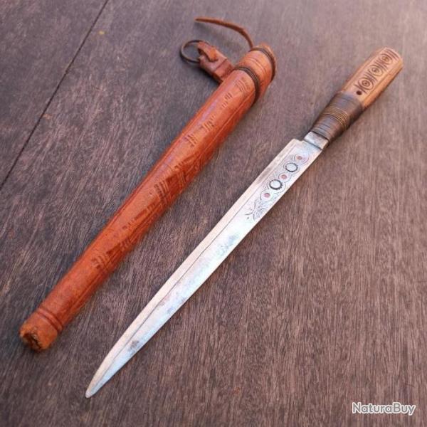 Couteau BOU SAADI Afrique du nord avec tui en cuir