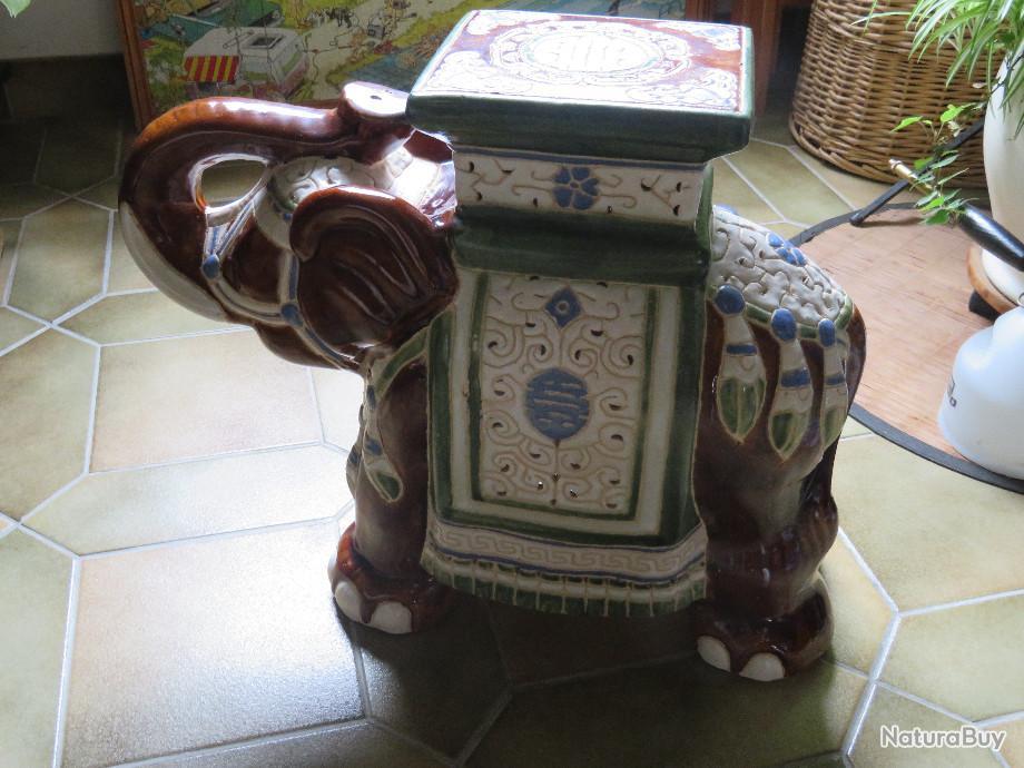 Table à plantes éléphant vintage en céramique XXL | €235