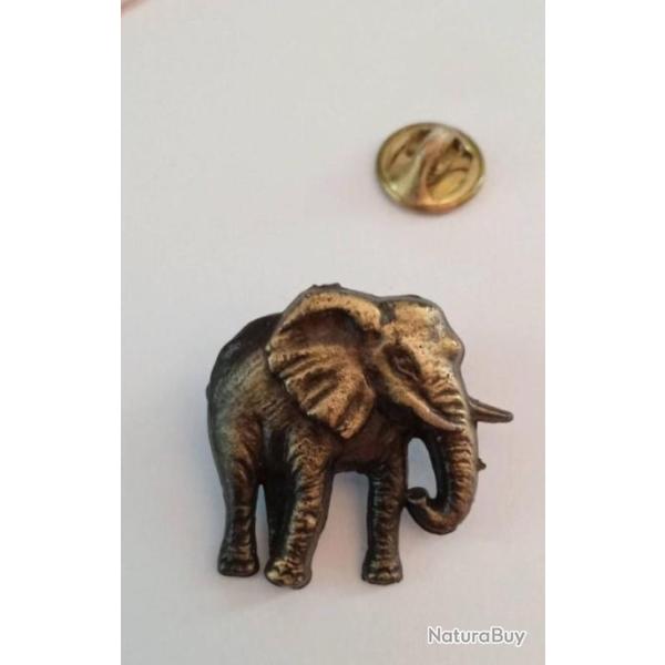 Pin's �l�phant animaux r�f 673