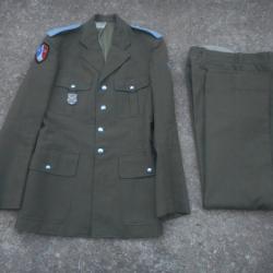 belle tenue de sortie veste et pantalon du 204 &egrave;me r&eacute;giment du mat&eacute;riel