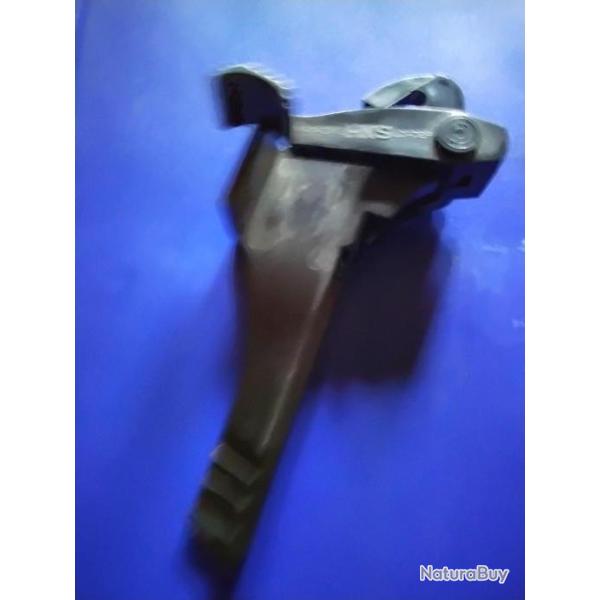 Vends chargette HKS modle 941 pour garnir chargeurs 9mm .