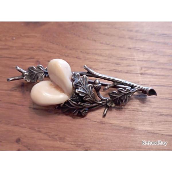 Magnifique broche argent Dent de Cerf