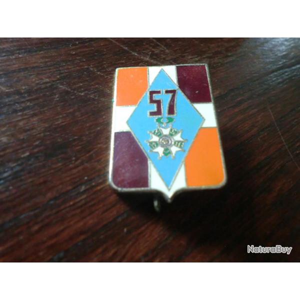 insigne 57e regiment  D INFANTERIE  quartier 2 et 3 / drago paris