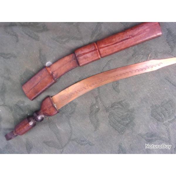 couteau Afrique du nord avec gaine