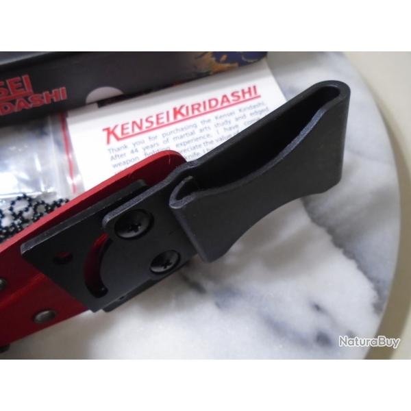 Couteau de Cou Kensei Kiridashi Lame Acier 3Cr13 Manche Black/Red G10 Etui Kydex KE010