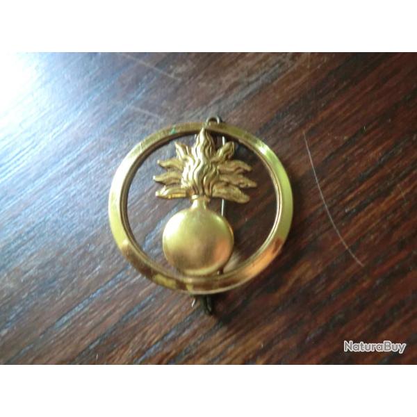 insigne de b�ret ecole militaire