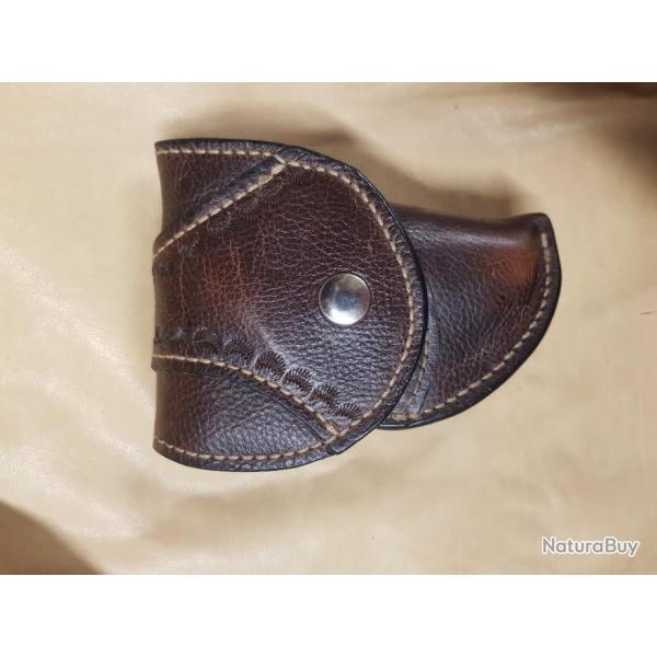 Holster en cuir doubl� 6.35mm de ceinture marron-bordeaux droitier