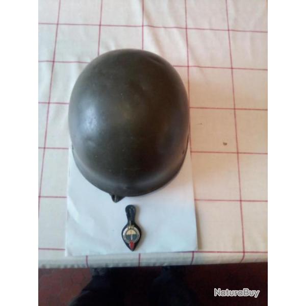 Casque militaire parachutiste  rare marqu�- 06163 DUNOIS 1983 COUSANCE + une insigne du:1er R.P.I.Ma