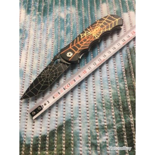 Couteau de poche mod�le ��araign�e ��