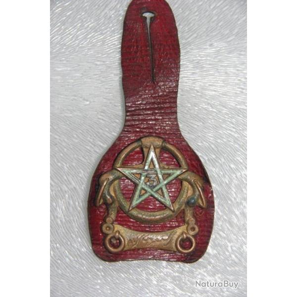 INSIGNE GUERRE LIBETATION  :  3 � REGIMENT  SPAHIS  MAROCAINS / 2 � D.I.M  ------DRAGO DEPOSE ------