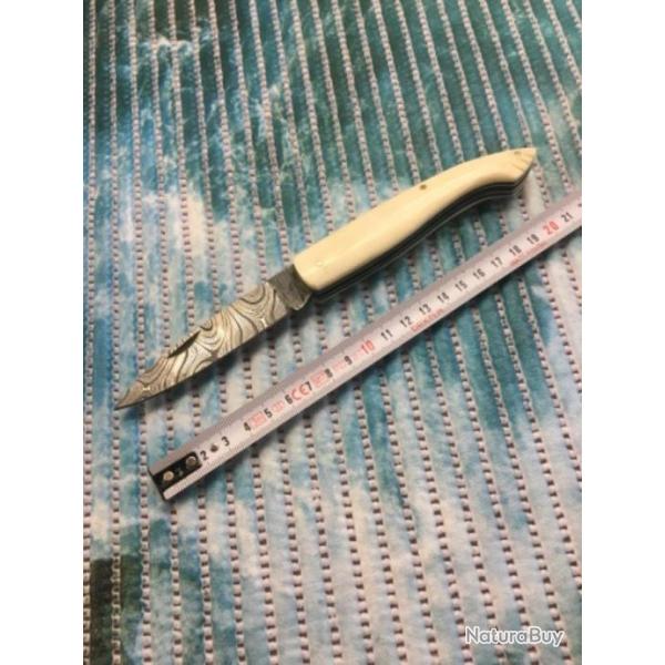 Couteau de poche lame Damas au carbone