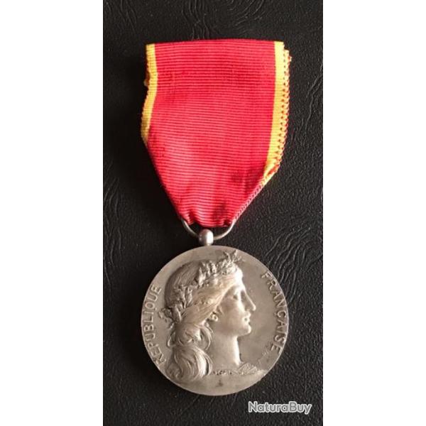 Medaille LA SOCIETE INDUSTRIELLE DE L'EST A M.M. SOMBSTHAY - argent