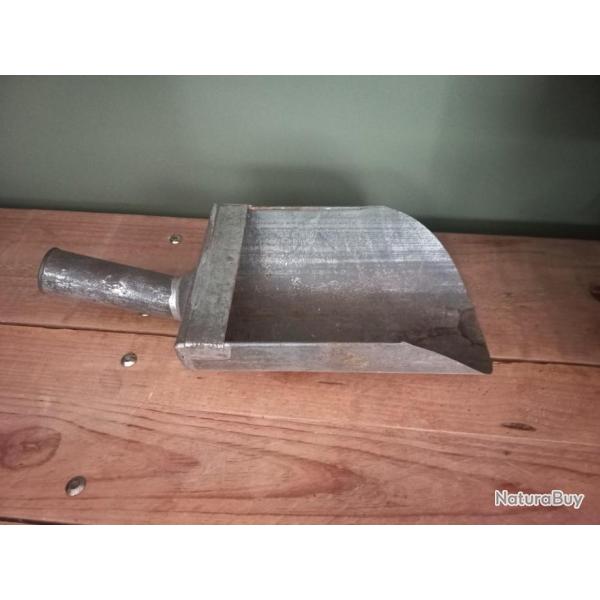 ancienne grande pelle  main en mtal