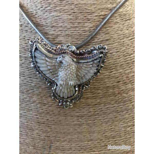 Pendentif aigle am�rindien sculpt� - argent repouss�