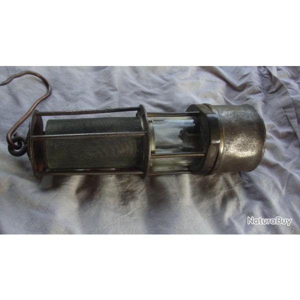 lampe de mine a huile