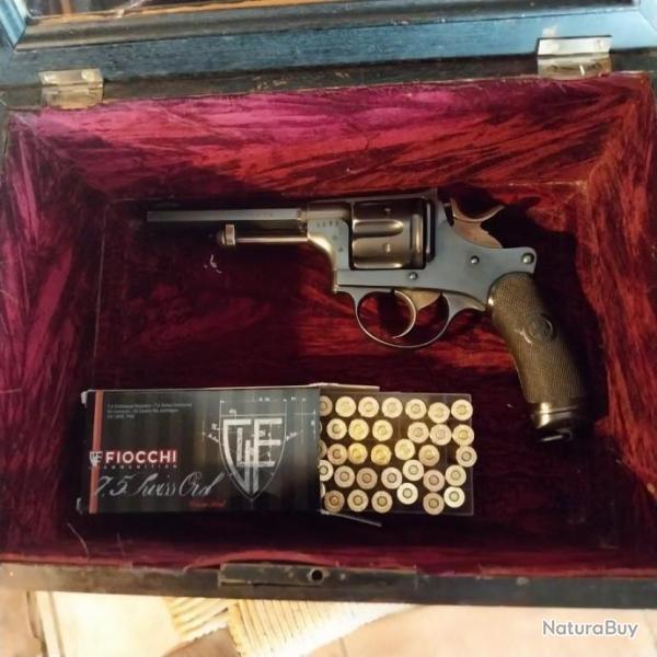Ancien Coffret revolvers  d�but XX �me