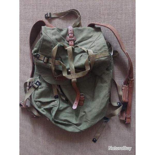 Sac a dos roumanie militaire 80 complet NOS