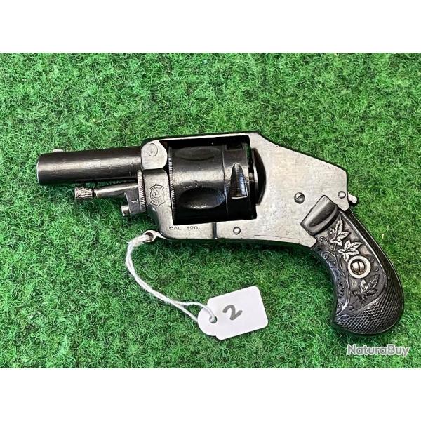 REVOLVER  VLO DOG  CALIBRE 320  POUDRE NOIRE CATGORIE D2