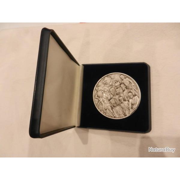 m�daille de table Gendarmerie Nationale dans son �crin