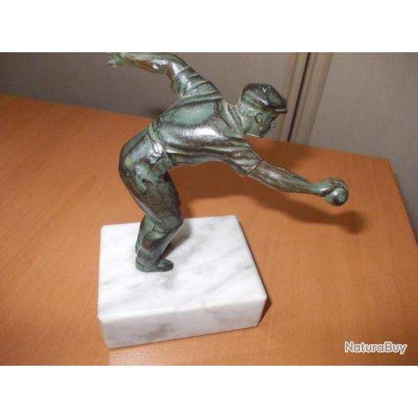 STATUETTE JOUEUR DE PETANQUE EN BRONZE SOCLE EN MARBRE