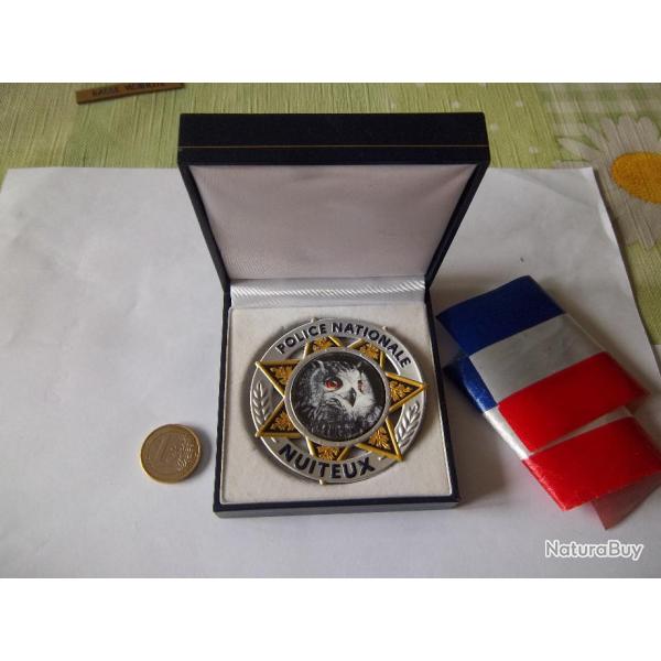 Coffret cusson collection plastifi police nuiteux