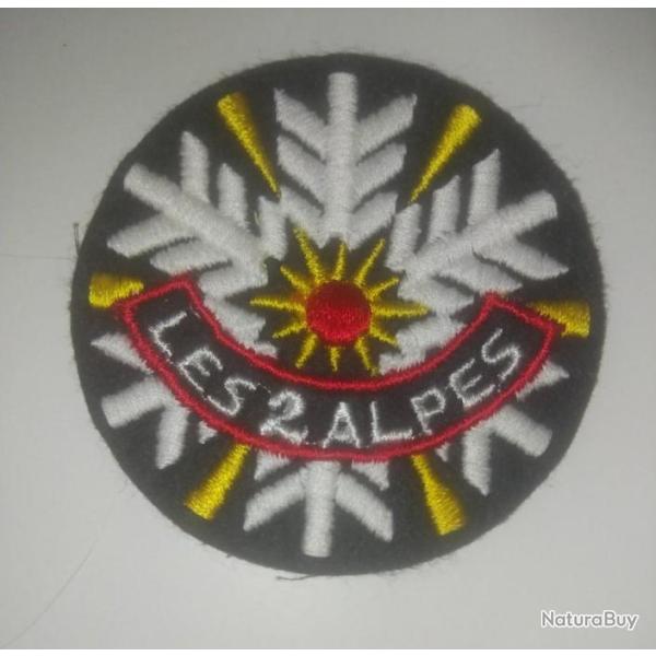 �cusson brod� : "LES 2 ALPES"