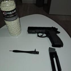 Airsoft CZ75D &agrave; CO2  + 1 biberon 0.20gr