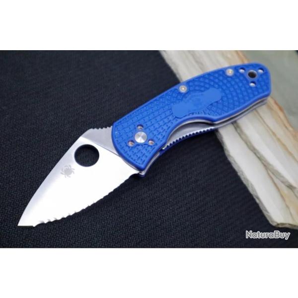 Couteau Spyderco Ambitious Blue Lame Acier S35VN Serrated Manche FRN Linerlock Clip SC148SBL