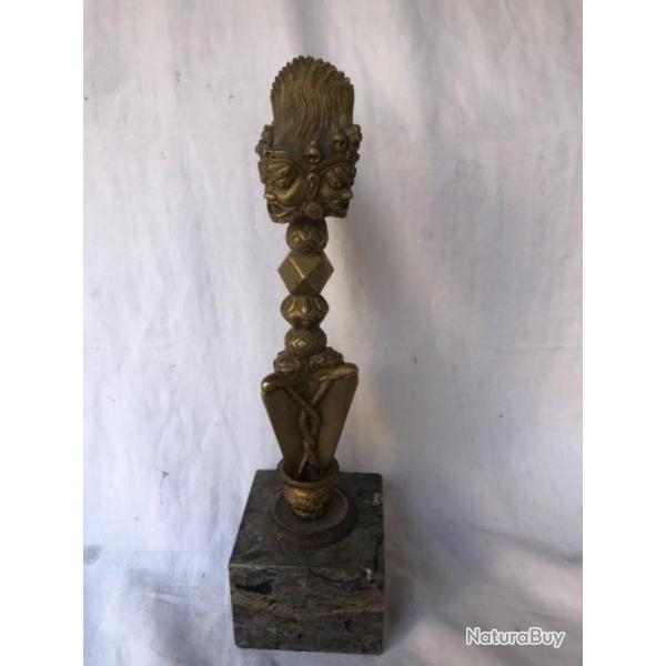 dague phurba tibet monter sur un socle